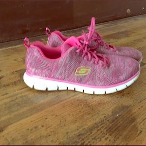 Sketchers Tennis Shoes. Size 11.